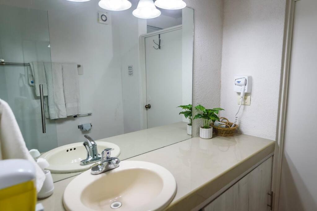 Depab Privado, Centrico,Wifi 80 Mb ,Aire Acondicionado ,Cocina, Cochera Techada, Ciudad Valles Eksteriør billede
