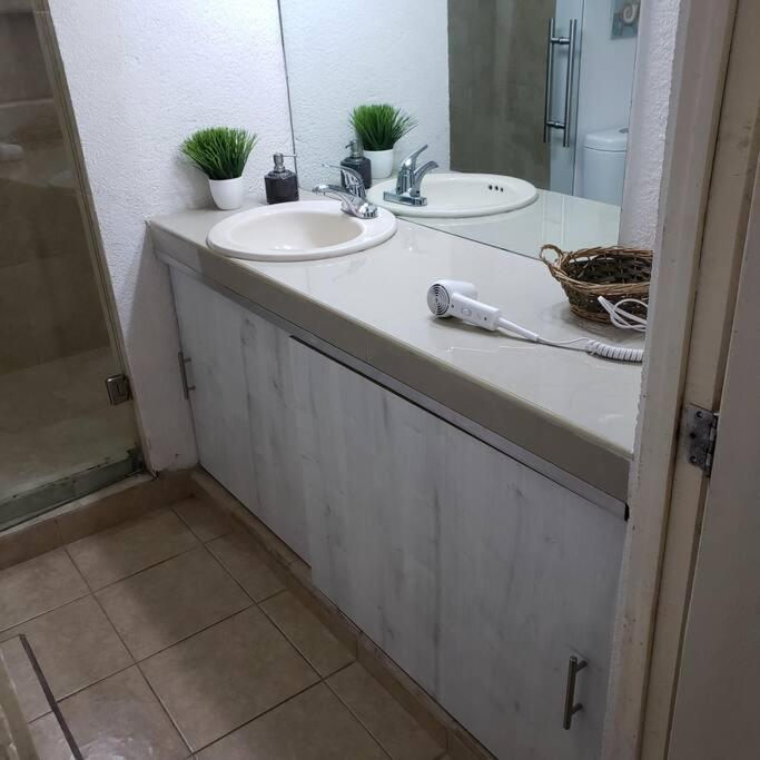 Depab Privado, Centrico,Wifi 80 Mb ,Aire Acondicionado ,Cocina, Cochera Techada, Ciudad Valles Eksteriør billede